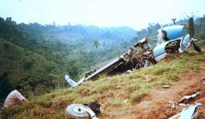 ``Cessna-Caravan'', La-Esperansa, Caqueta, Colombia, Colombia. 16.02.2003, 03:14 PM ET. 
Foto: REUTERS/EL-TIEMPO y 16.02.2003, 03:20  PM ET.AP-photo/EL TIEMPO