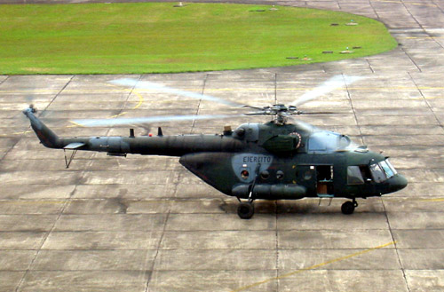Вертолет Ми-17 Колумбийских ВВС из состава батальона 